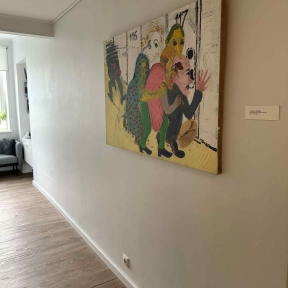 KALAUS galerii avab uue kunstihooaja August Künnapu maalide näitusega „Ravimatu huumor“