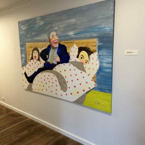 KALAUS galerii avab uue kunstihooaja August Künnapu maalide näitusega „Ravimatu huumor“